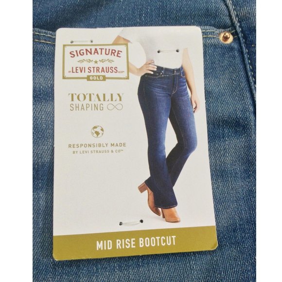 Signature by Levi Strauss Gold Label Totally Shaping Mid Rise Bootcut Jeans - 4M - Picture 3 of 9